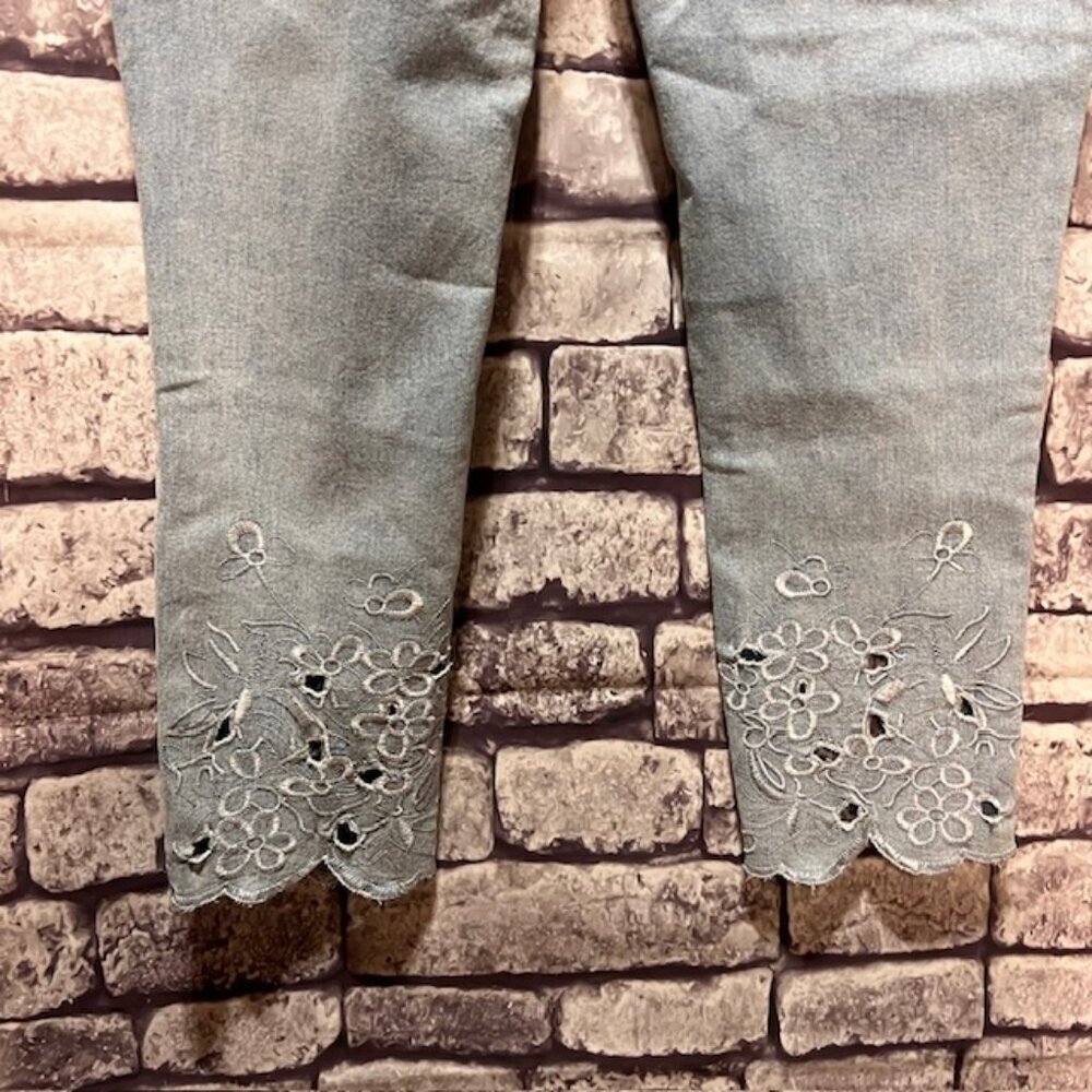 Charlie Paige NWT Blue Pull On Pants Size XL - Picture 7 of 8
